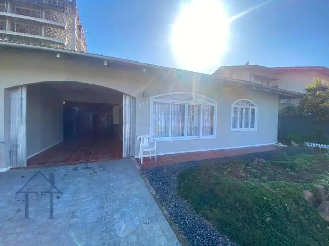 Casa / Sobrado para Venda em Joinville/SC Santo Antônio 5 Quartos