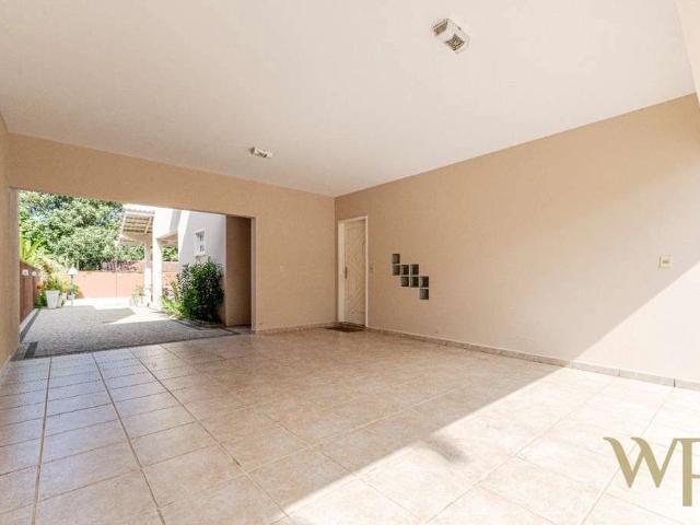 Casa / Sobrado para Venda em Joinville/SC Santo Antônio 5 Quartos