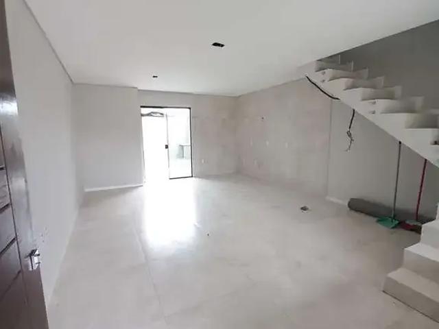 Casa / Sobrado para Venda em Joinville/SC Saguaçu 3 Quartos