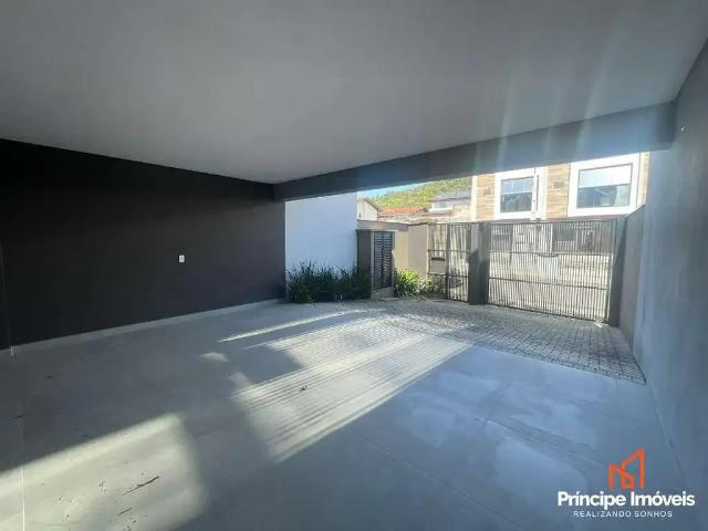 Casa / Sobrado para Venda em Joinville/SC Saguaçu 3 Quartos