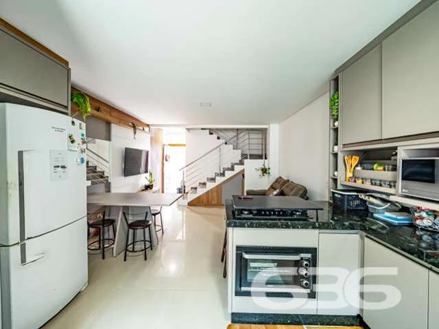 Casa / Sobrado para Venda em Joinville/SC Saguaçu 3 Quartos