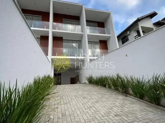 Casa / Sobrado para Venda em Joinville/SC Saguaçu 3 Quartos