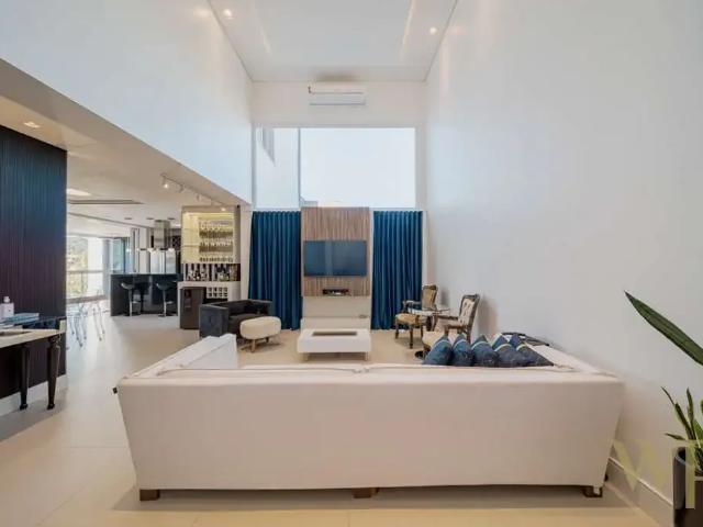 Casa / Sobrado para Venda em Joinville/SC Saguaçu 3 Quartos