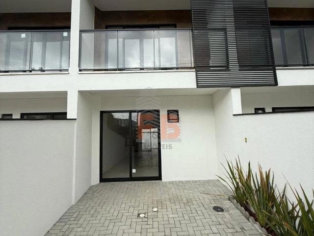 Casa / Sobrado para Venda em Joinville/SC Saguaçu 3 Quartos