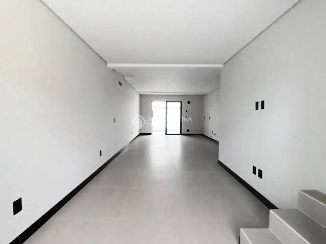 Casa / Sobrado para Venda em Joinville/SC Saguaçu 3 Quartos