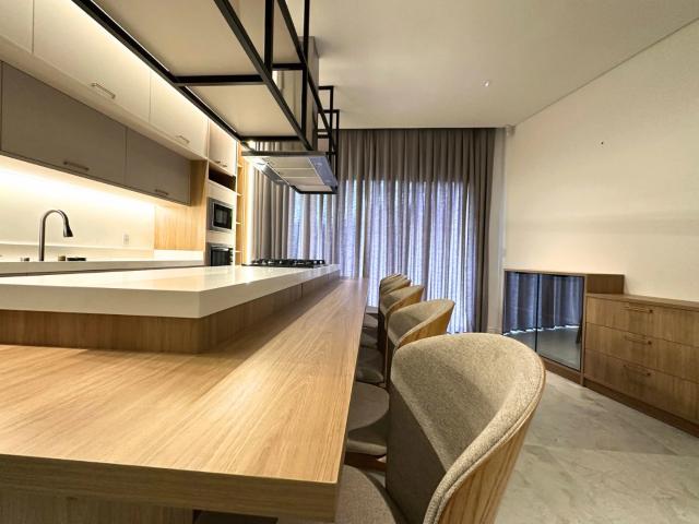 Casa / Sobrado para Venda em Joinville/SC Saguaçu 3 Quartos