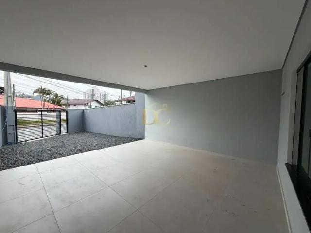 Casa / Sobrado para Venda em Joinville/SC Saguaçu 3 Quartos