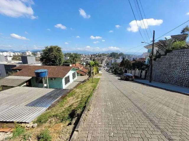 Casa / Sobrado para Venda em Joinville/SC Saguaçu 3 Quartos