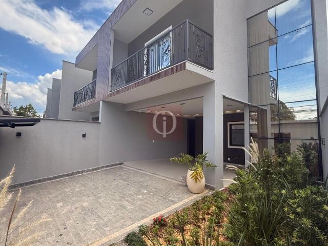 Casa / Sobrado para Venda em Joinville/SC Saguaçu 3 Quartos