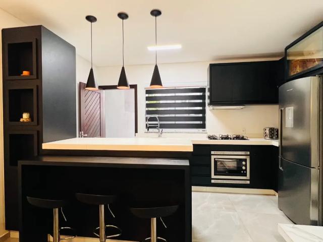 Casa / Sobrado para Venda em Joinville/SC Saguaçu 3 Quartos