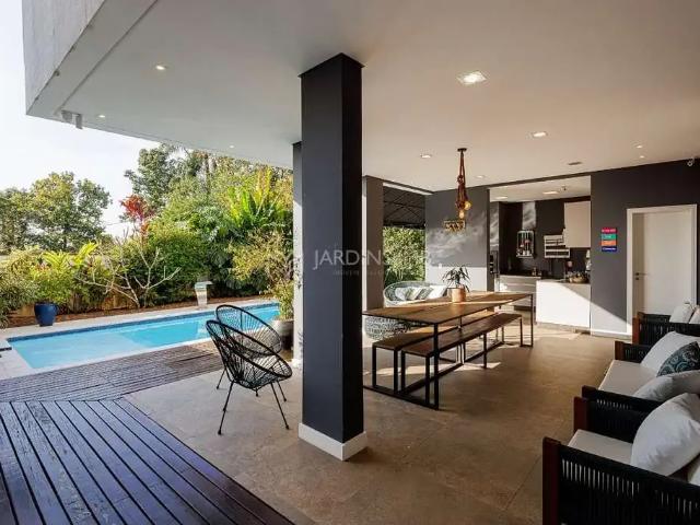 Casa / Sobrado para Venda em Joinville/SC Saguaçu 3 Quartos