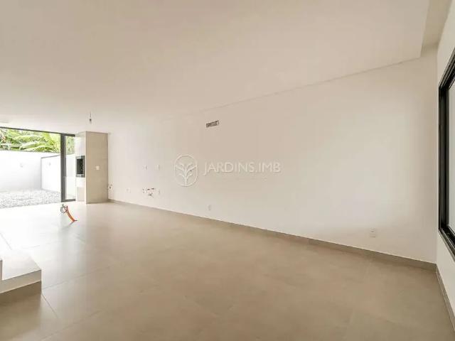 Casa / Sobrado para Venda em Joinville/SC Saguaçu 3 Quartos