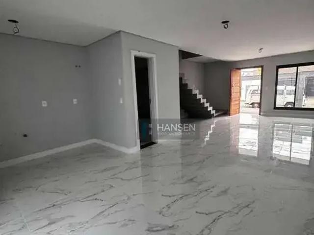 Casa / Sobrado para Venda em Joinville/SC Saguaçu 3 Quartos