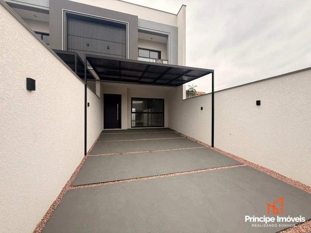 Casa / Sobrado para Venda em Joinville/SC Saguaçu 3 Quartos