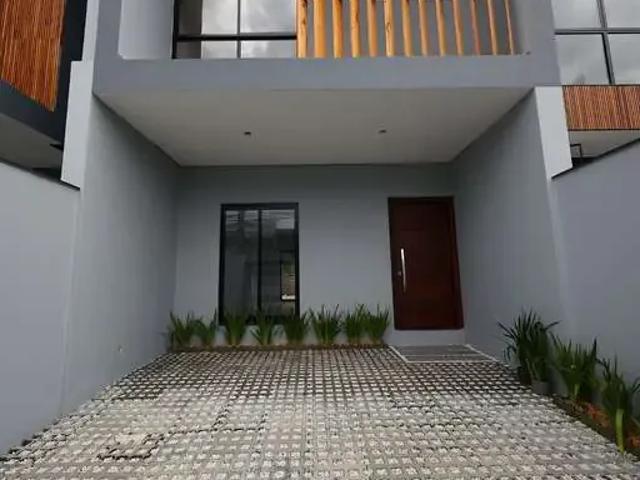 Casa / Sobrado para Venda em Joinville/SC Saguaçu 3 Quartos