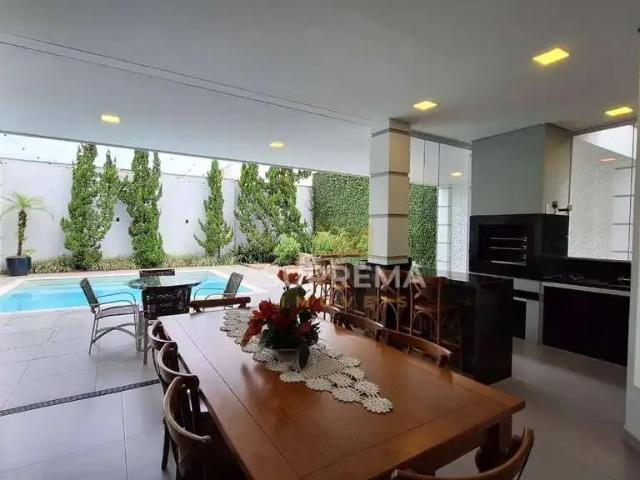 Casa / Sobrado para Venda em Joinville/SC Saguaçu 3 Quartos