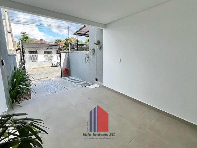 Casa / Sobrado para Venda em Joinville/SC Saguaçu 3 Quartos
