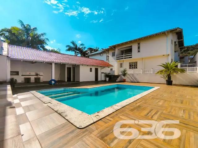 Casa / Sobrado para Venda em Joinville/SC Saguaçu 4 Quartos