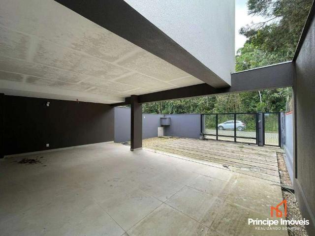 Casa / Sobrado para Venda em Joinville/SC Saguaçu 4 Quartos
