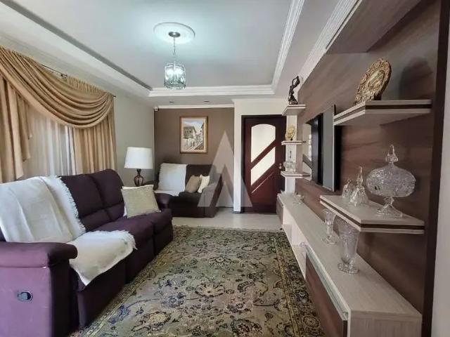 Casa / Sobrado para Venda em Joinville/SC Saguaçu 4 Quartos