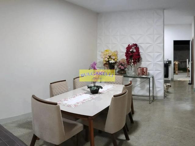 Casa / Sobrado para Venda em Jundiaí/SP CECAP 3 Quartos