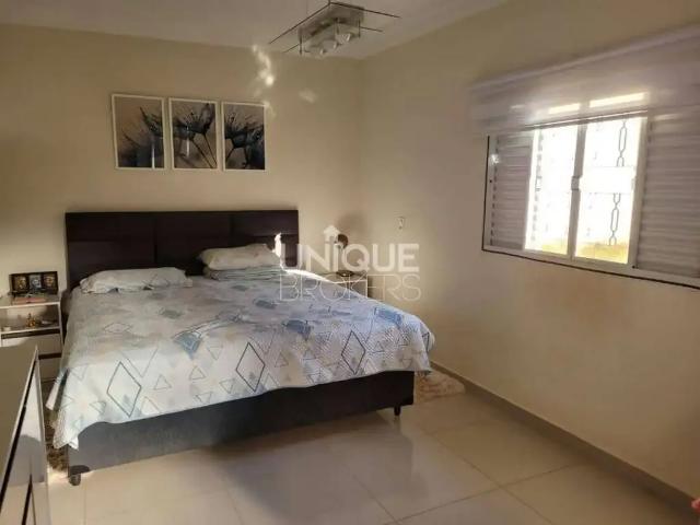 Casa / Sobrado para Venda em Jundiaí/SP Centro 4 Quartos