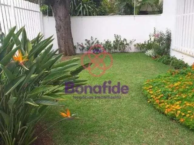 Casa / Sobrado para Venda em Jundiaí/SP Chácara Urbana 3 Quartos