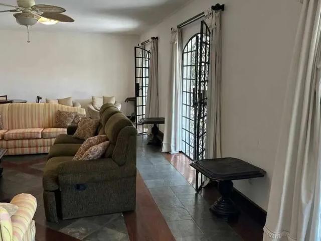 Casa / Sobrado para Venda em Jundiaí/SP Chácara Malota 5 Quartos