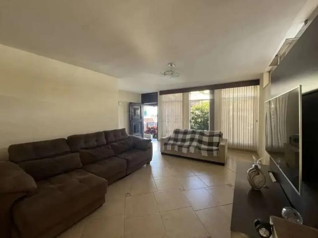 Casa / Sobrado para Venda em Jundiaí/SP Anhangabaú 3 Quartos