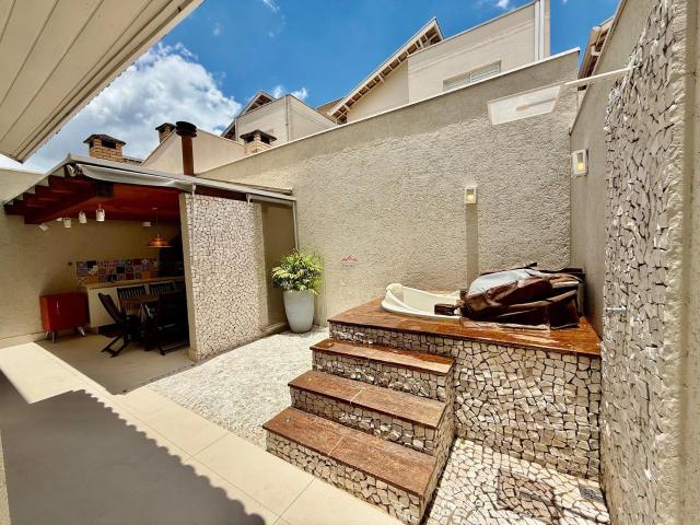 Casa / Sobrado para Venda em Jundiaí/SP Engordadouro 3 Quartos