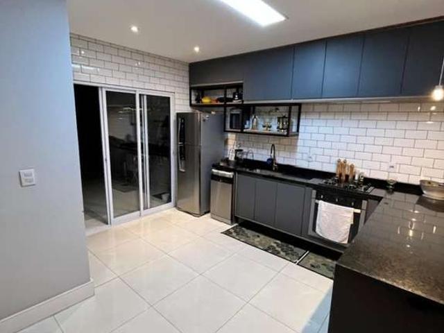 Casa / Sobrado para Venda em Jundiaí/SP Fazenda Grande 3 Quartos