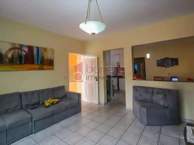 Casa / Sobrado para Venda em Jundiaí/SP Jardim Caçula 4 Quartos