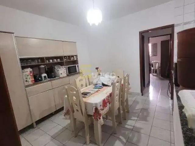 Casa / Sobrado para Venda em Jundiaí/SP Jardim das Tulipas 3 Quartos
