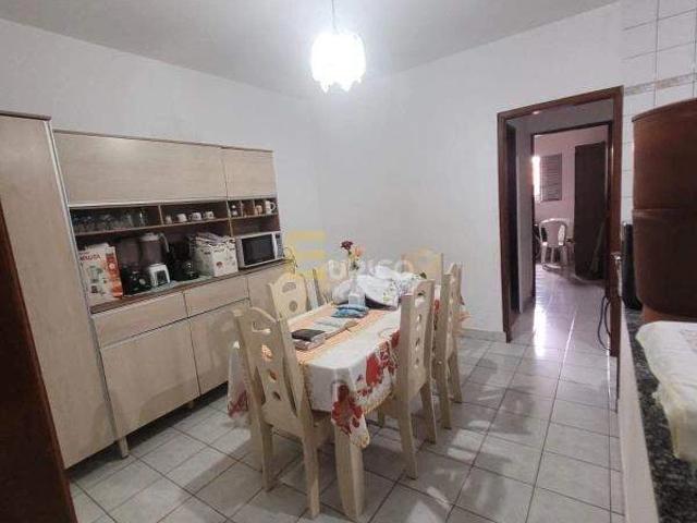 Casa / Sobrado para Venda em Jundiaí/SP Jardim das Tulipas 3 Quartos