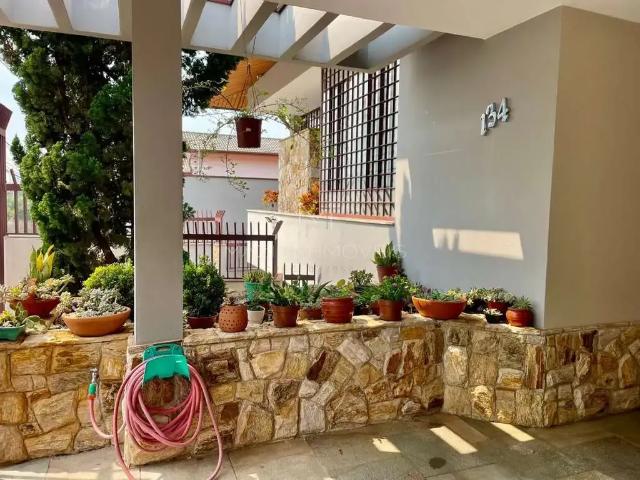 Casa / Sobrado para Venda em Jundiaí/SP Jardim das Samambaias 3 Quartos