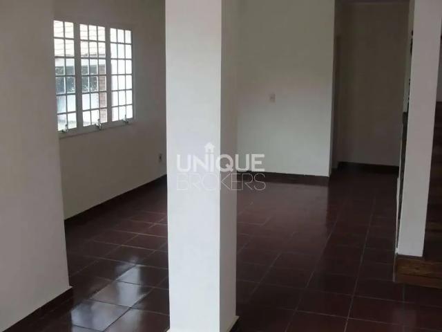 Casa / Sobrado para Venda em Jundiaí/SP Jardim das Samambaias 4 Quartos