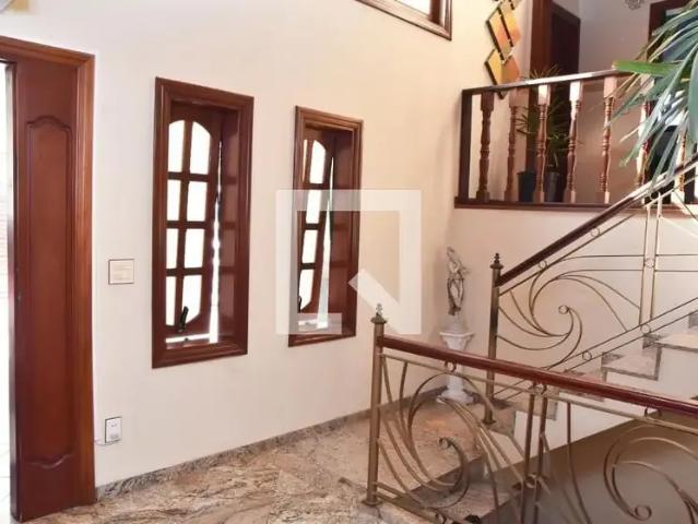 Casa / Sobrado para Venda em Jundiaí/SP Jardim das Samambaias 4 Quartos