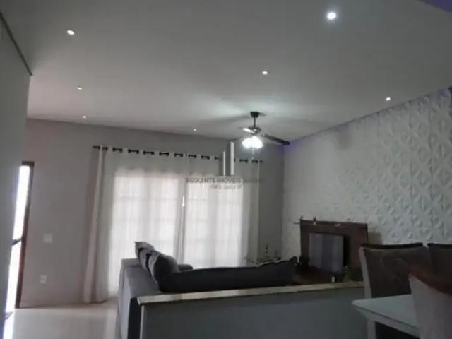 Casa / Sobrado para Venda em Jundiaí/SP Jardim do Lago 3 Quartos