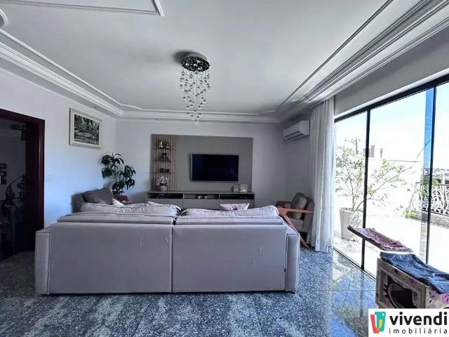 Casa / Sobrado para Venda em Jundiaí/SP Jardim do Lago 3 Quartos