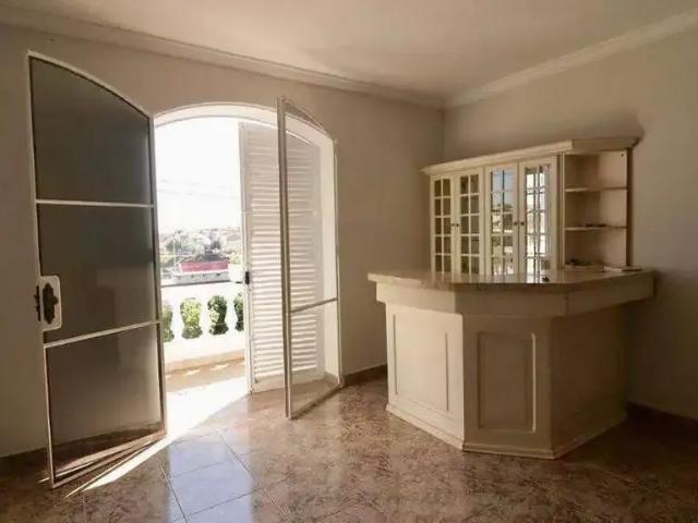 Casa / Sobrado para Venda em Jundiaí/SP Jardim Pacaembu 5 Quartos