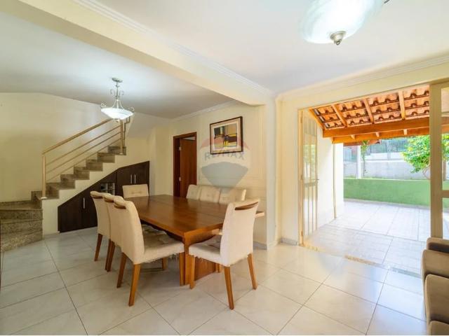 Casa / Sobrado para Venda em Jundiaí/SP Jardim Santa Adelaide 3 Quartos