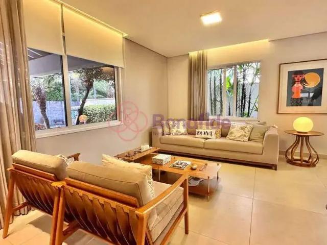 Casa / Sobrado para Venda em Jundiaí/SP Jardim Santa Teresa 4 Quartos