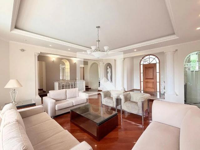 Casa / Sobrado para Venda em Jundiaí/SP Malota 6 Quartos