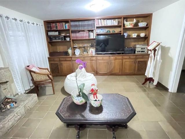 Casa / Sobrado para Venda em Jundiaí/SP Parque do Colégio 4 Quartos