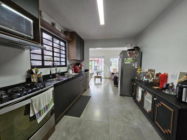 Casa / Sobrado para Venda em Jundiaí/SP Vila M Genoveva 2 Quartos