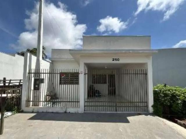 Casa / Sobrado para Venda em Junqueirópolis/SP Centro