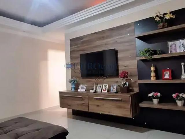 Casa / Sobrado para Venda em Junqueirópolis/SP Centro 3 Quartos