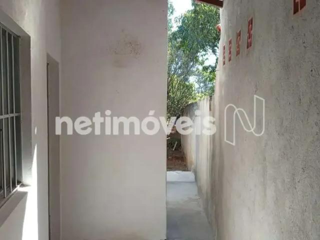 Casa / Sobrado para Venda em Juatuba/MG Cidade Satélite 3 Quartos