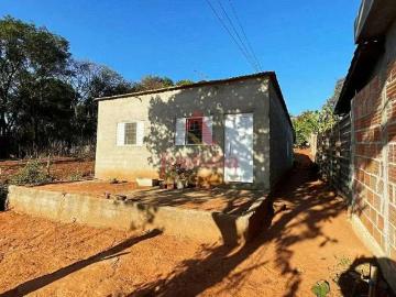 Casa / Sobrado para Venda em Juatuba/MG Jardim Leme 3 Quartos