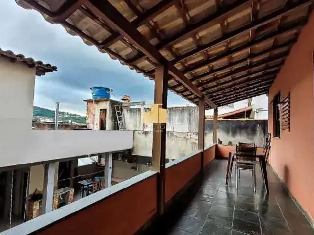 Casa / Sobrado para Venda em Juiz de Fora/MG Teixeiras 3 Quartos